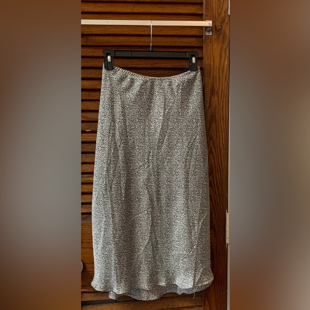 Elegant Black and White Skirt